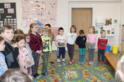 Návštěva dětí ze třídy zelených jablíček v prvních třídách ZŠ Františka Horenského Boršice 23  