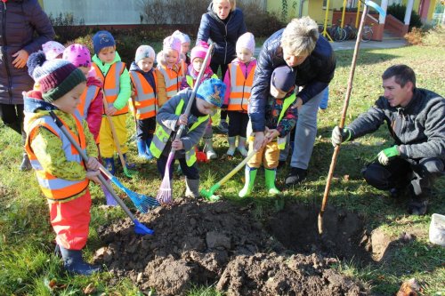 Zamykání zahrady se skřítkem Podzimníčkem. 5  