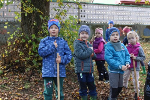 Zamykání zahrady se skřítkem Podzimníčkem 10  