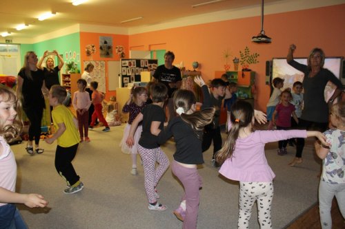 Noc ve školce 9  