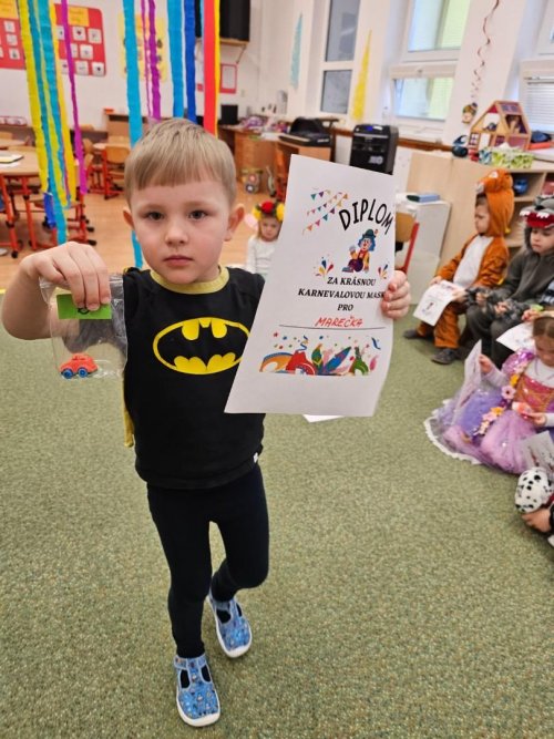 KARNEVALOVÝ TÝDEN 4  