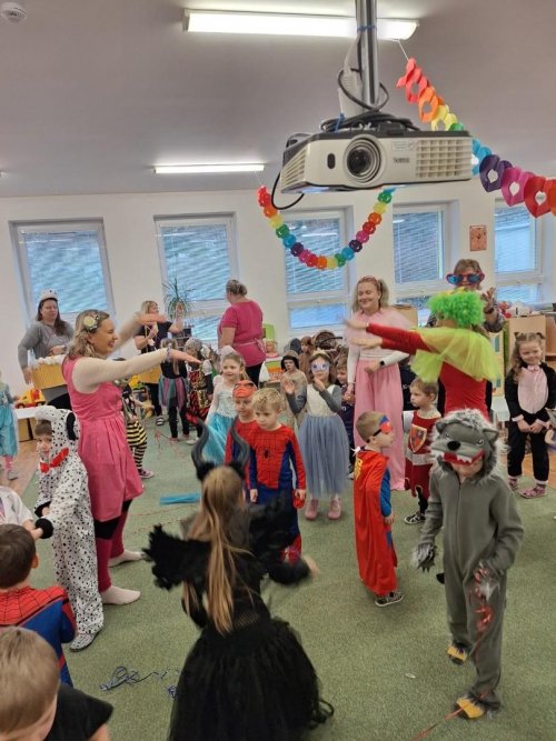 KARNEVALOVÝ TÝDEN 36  