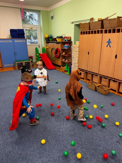 KARNEVALOVÝ TÝDEN 43  