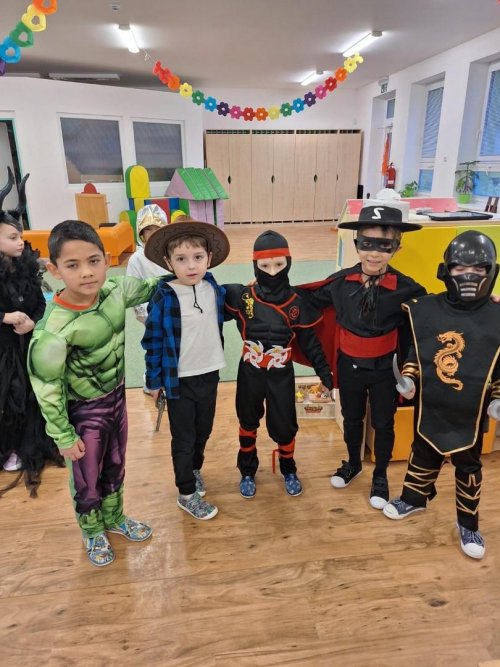 KARNEVALOVÝ TÝDEN 34  