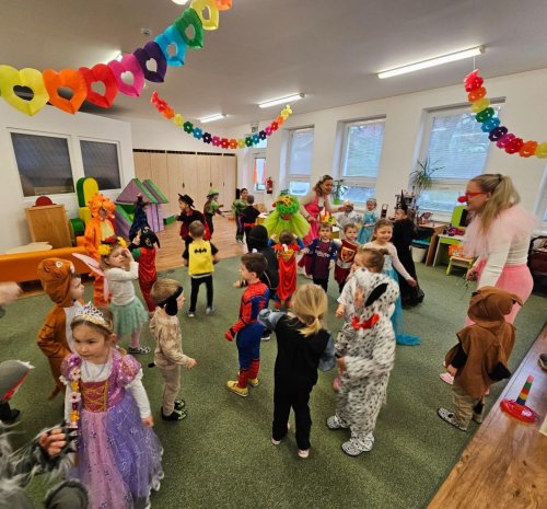 KARNEVALOVÝ TÝDEN 41  