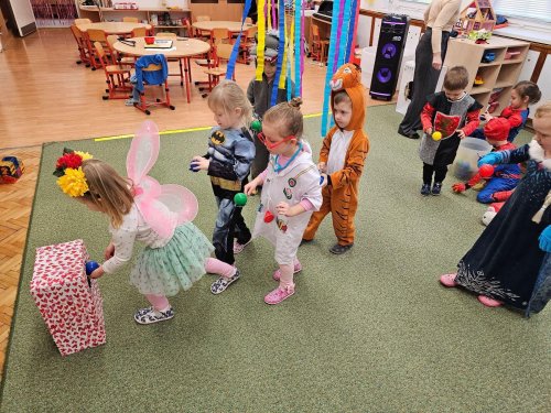 KARNEVALOVÝ TÝDEN 49  