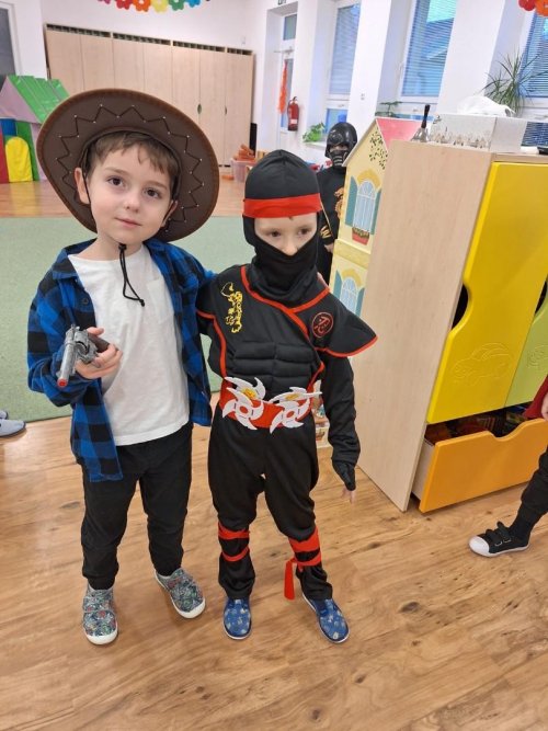 KARNEVALOVÝ TÝDEN 24  