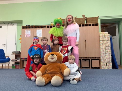 KARNEVALOVÝ TÝDEN 44  