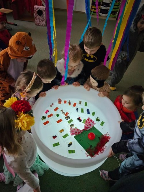 KARNEVALOVÝ TÝDEN 9  