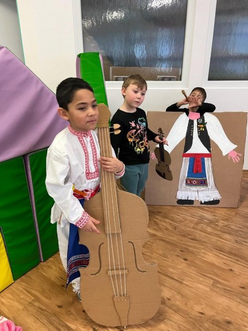 FAŠANK VE ŠKOLCE 8  