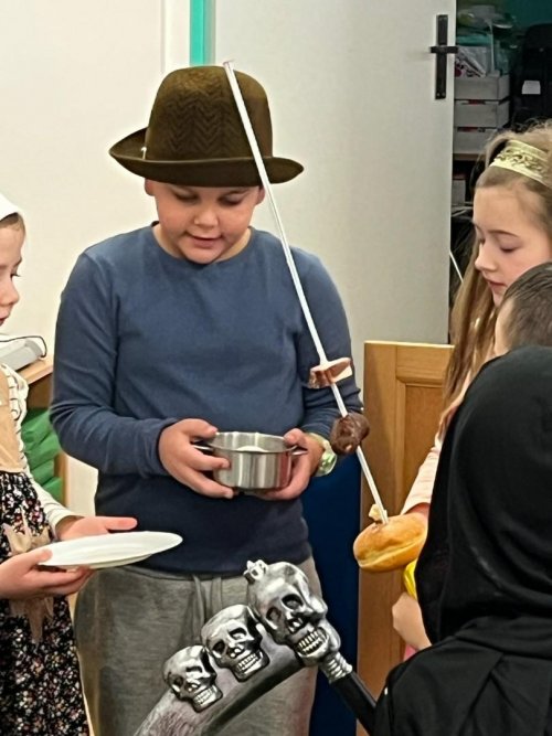 FAŠANK VE ŠKOLCE 19  