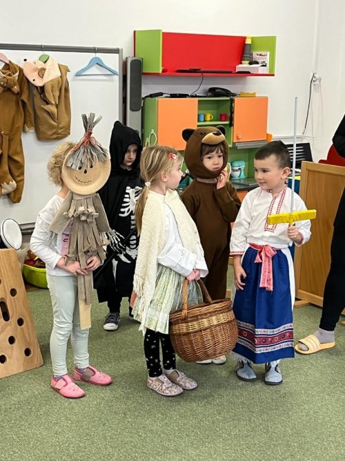 FAŠANK VE ŠKOLCE 17  