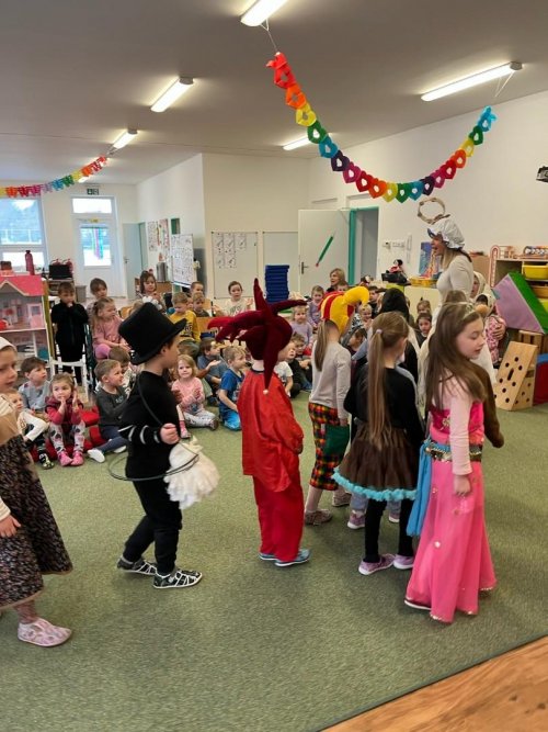 FAŠANK VE ŠKOLCE 31  