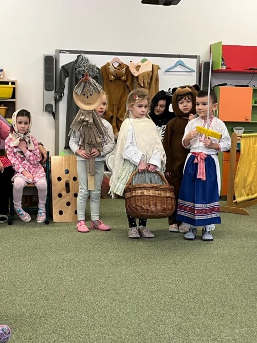 FAŠANK VE ŠKOLCE 16  