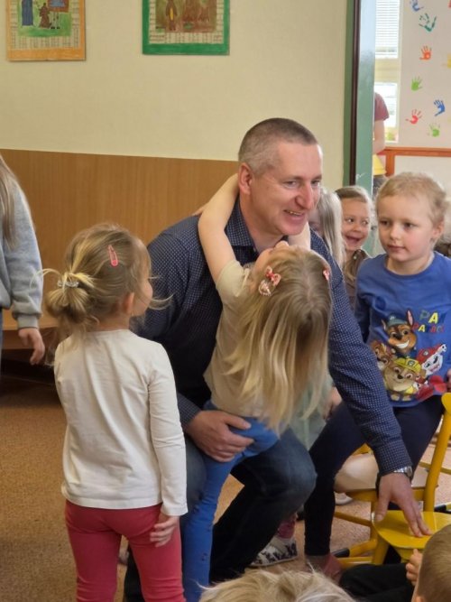 KONCERT ŽÁKŮ A UČITELŮ ZUŠ BORŠICE V MATEŘSKÉ ŠKOLE 15  