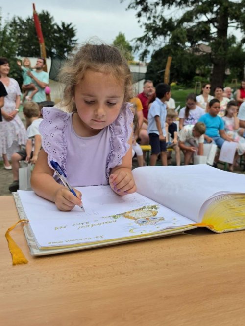 ROZLOUČENÍ S PŘEDŠKOLÁKY 15  